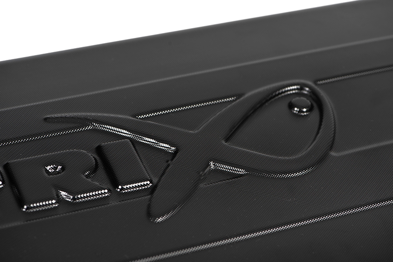 7-glu140_matrix_duralite_xl_pole_case_logo_detail